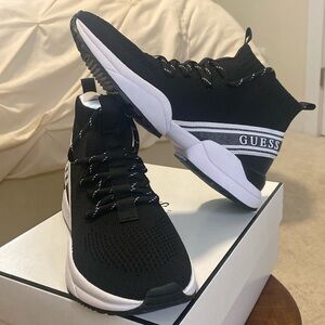GUESS Women’s Sneakers Size 7.5 NEW IN BOX